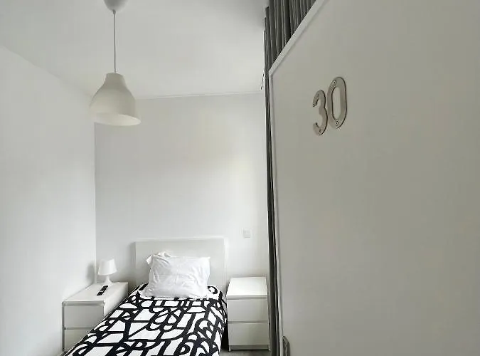 Moreira's 284 Séjour chez l'habitant *